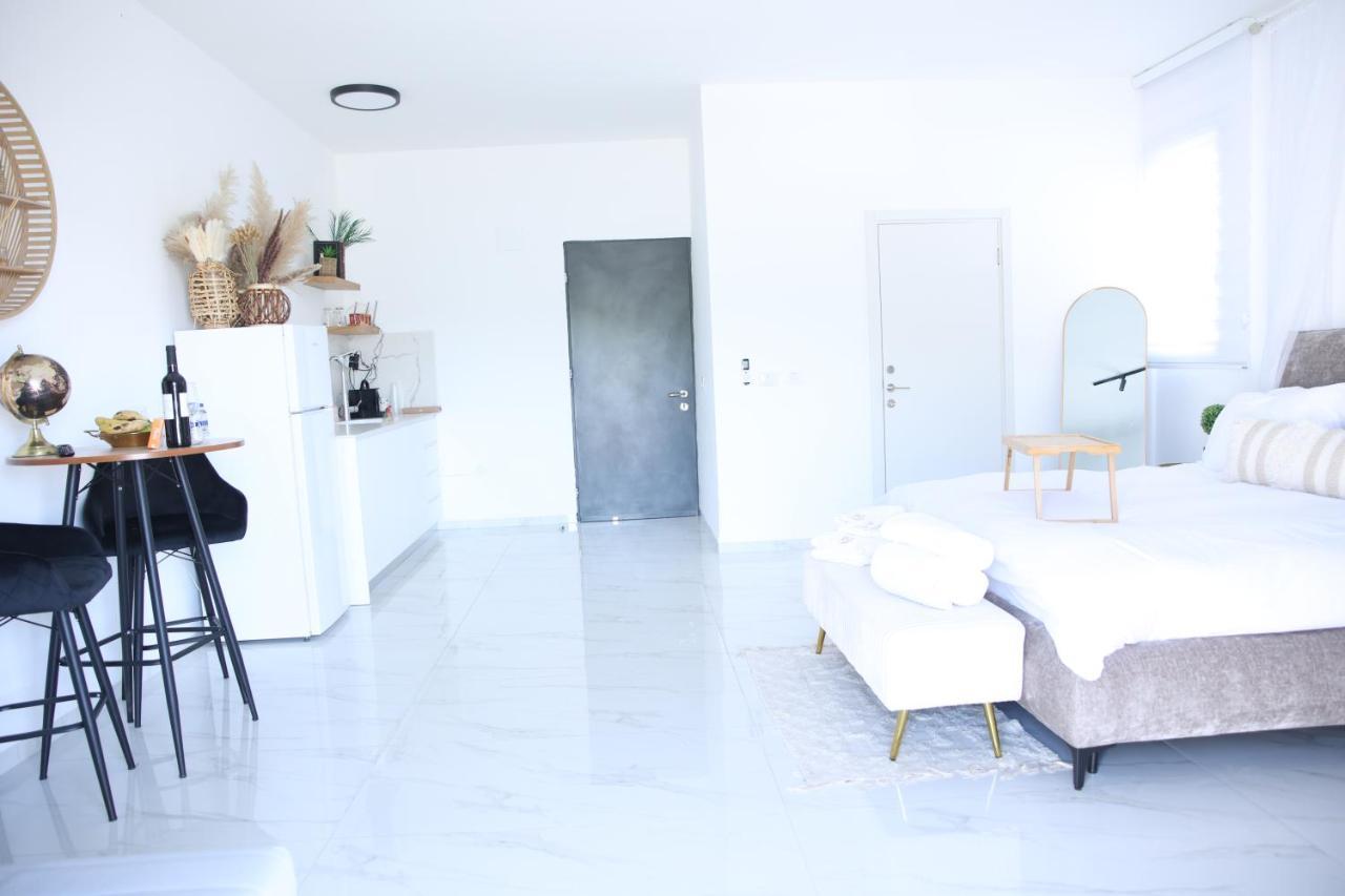 Hotel סוויטות נוף שקיעה Peqi'in Hadasha Esterno foto