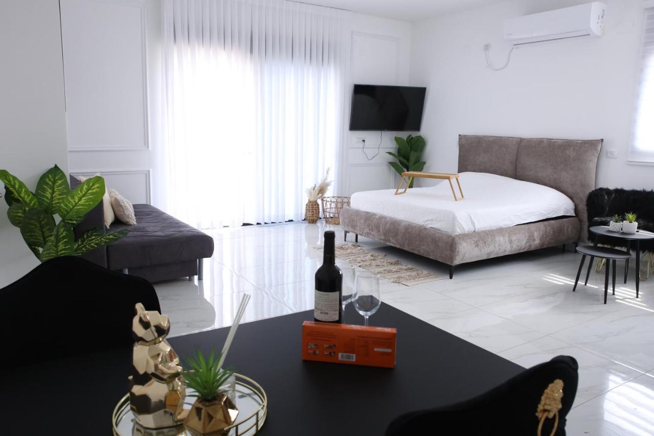 Hotel סוויטות נוף שקיעה Peqi'in Hadasha Esterno foto